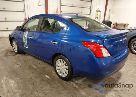 2013 Nissan Versa 1.6 Sv z USA, uszkodzony, nr VIN 3N1CN7AP7DL879141